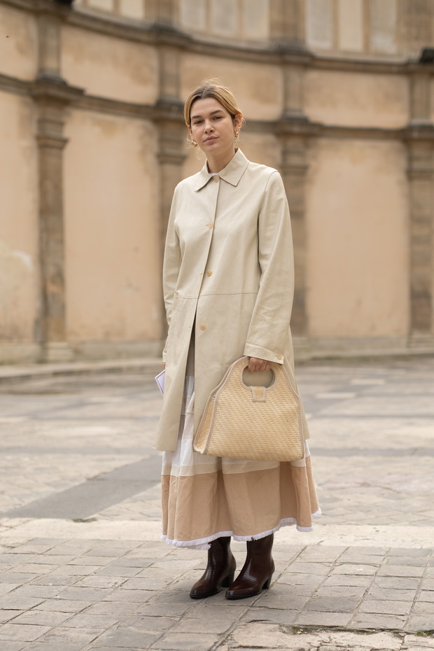 Beże modne kolory lato 2019: trendy moda lato 2019