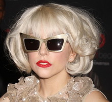 ALLONS_718619_Lady_GaGa_500x366