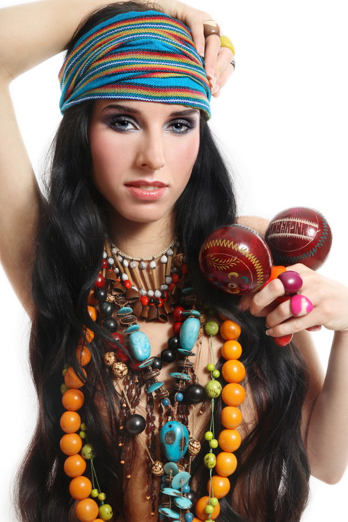 Naszyjniki XXL możemy nosić od rana po wieczór