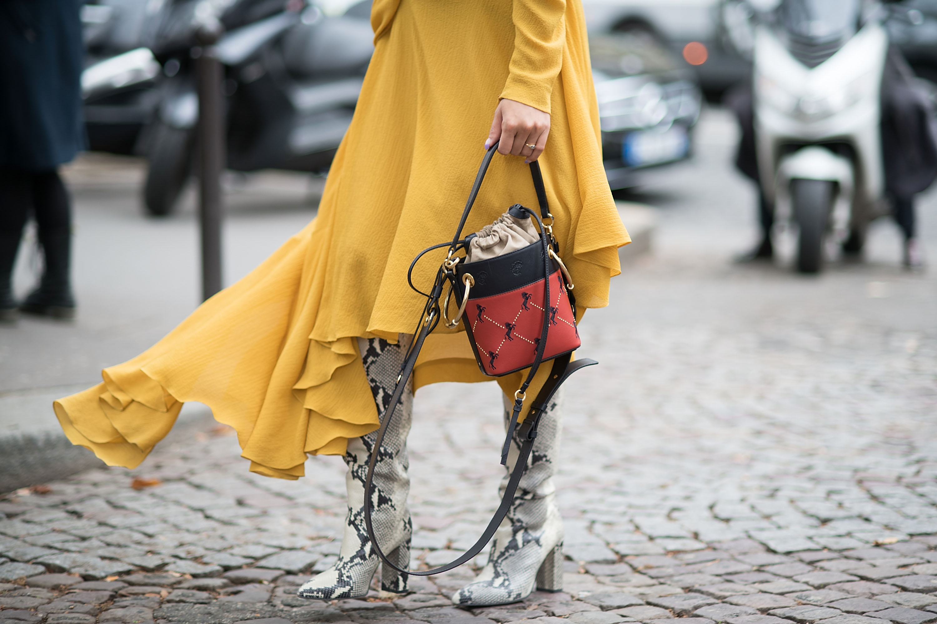 Modne sukienki na jesień 2018