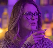 Kadr z filmu "Gloria Bell" z Julianne Moore