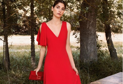 sukienki-na-studniowke-ktore-sprawdza-sie-takze-na-inne-okazje-1dd71b8