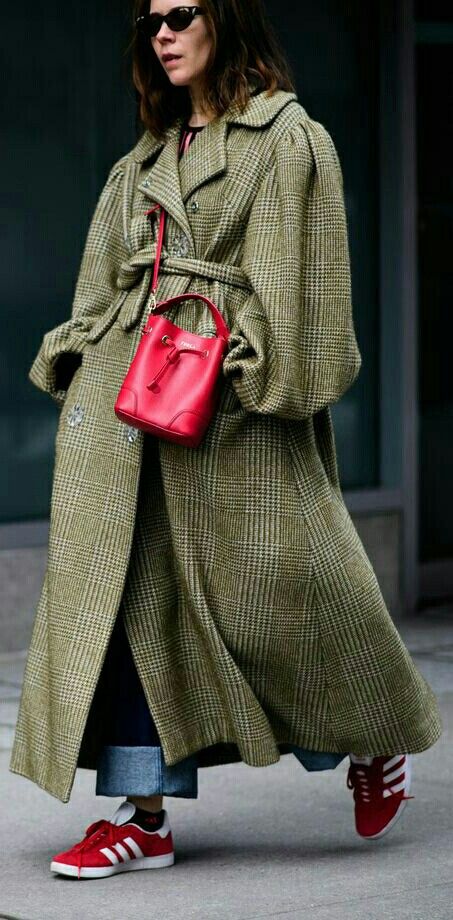 Sneakersy wiosna 2017