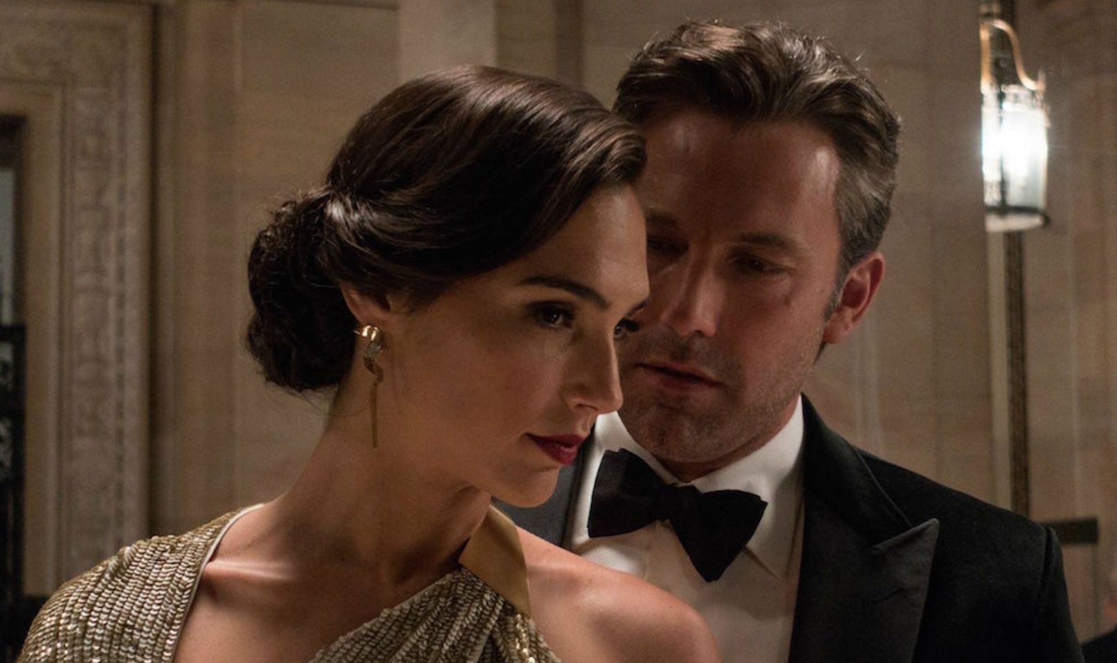 1. Szukasz tego co już znasz. Na siłę...