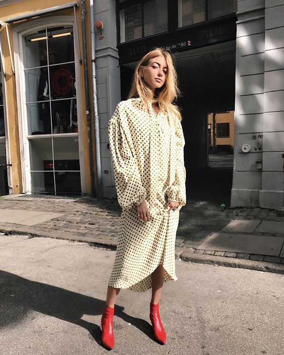 Sukienki i bluzki w grochy na jesień 2017