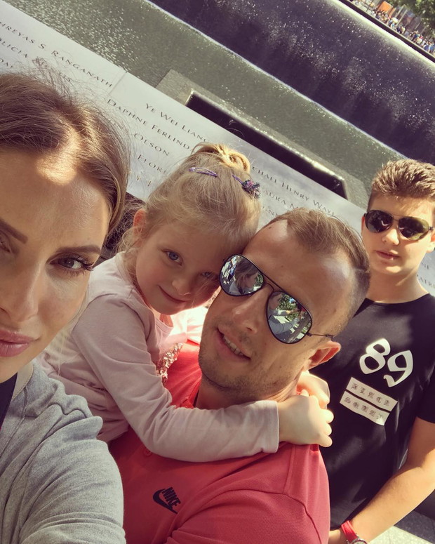 Kamil Grosicki i Dominika Grosicka świętują rocznicę ślubu - wideo