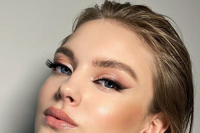 Jak zmyć wodoodporny tusz do rzęs?