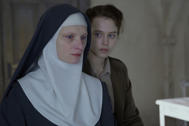 Agata Buzek jako siostra Bernadetta