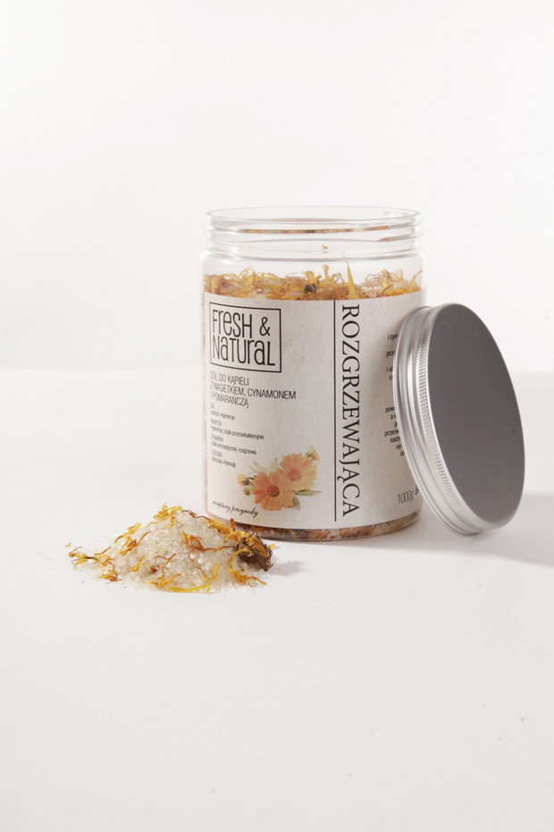 Rozgrzewająca sól do kąpieli z nagietkiem, cynamonem i pomarańczą Fresh&Natural / 1000 g / stara cena 49,99 zł nowa cena 40,00 zł