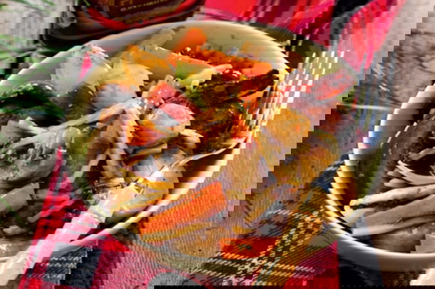 salatka-z-pieczonych-warzyw_1369-glowne