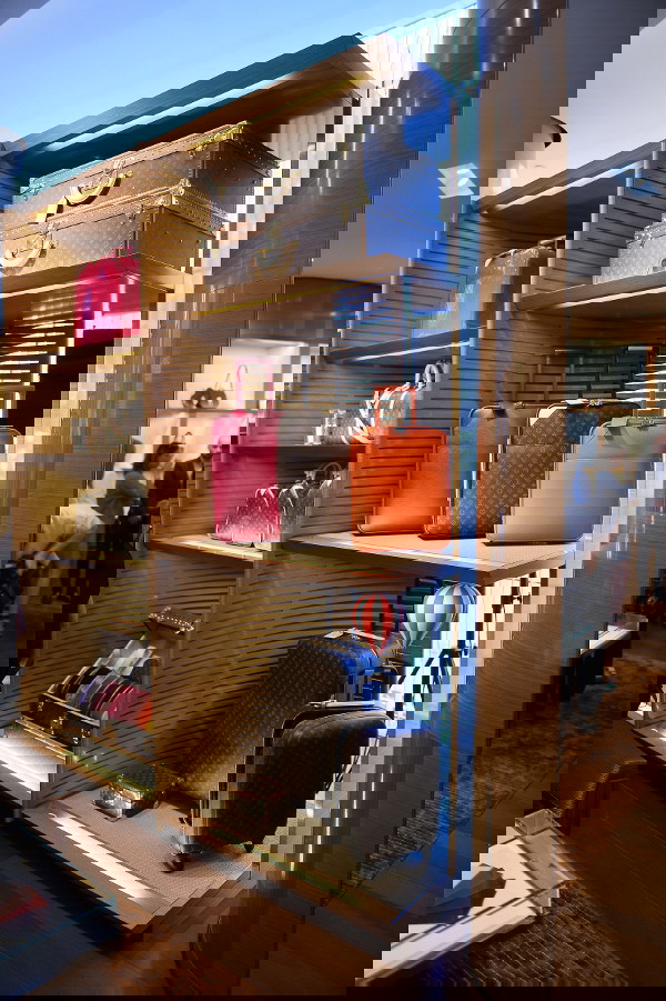 All-ONS_1574242-Louis_Vuitton