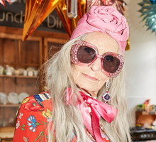 Daphne Self najstarsza modelka świata