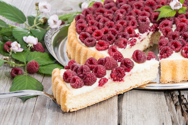 tarta_z_malinami