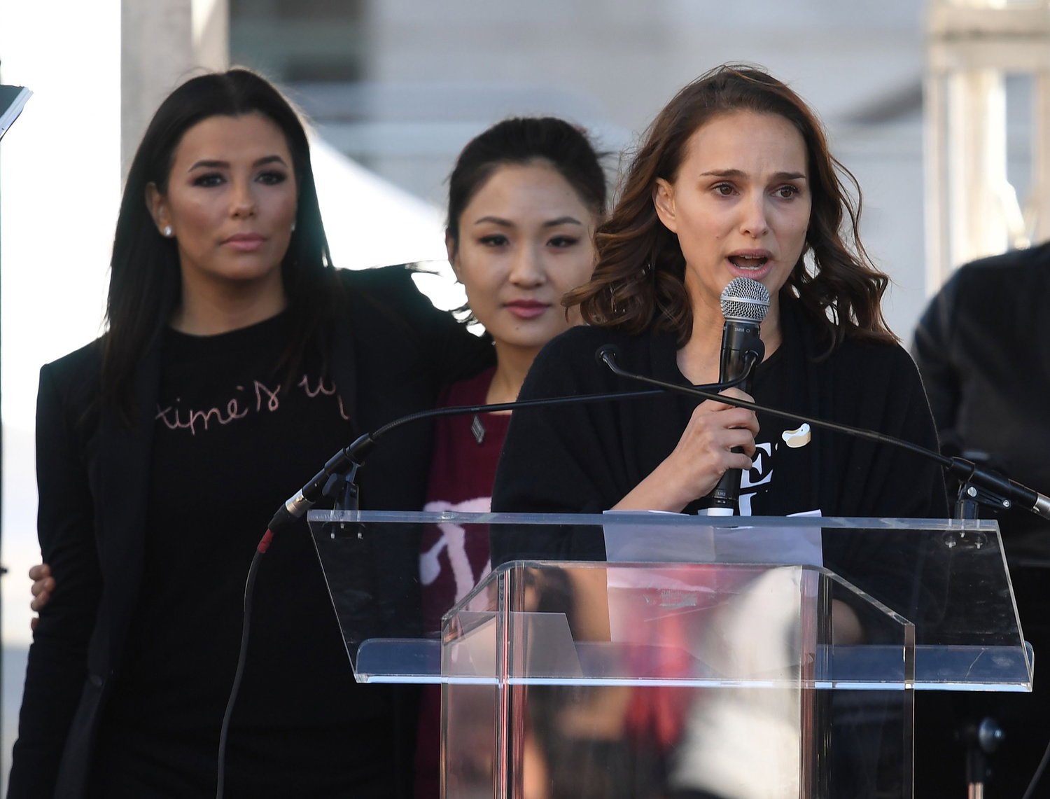 Natalie Portman podczas wystąpienia na Marszu Kobiet w Los Angeles