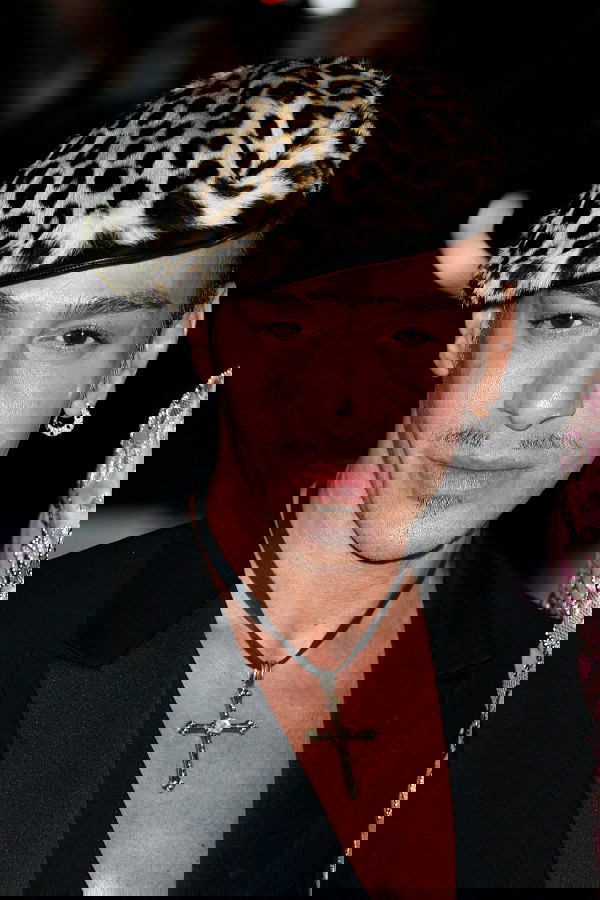 All-ONS_00344925-John_Galliano