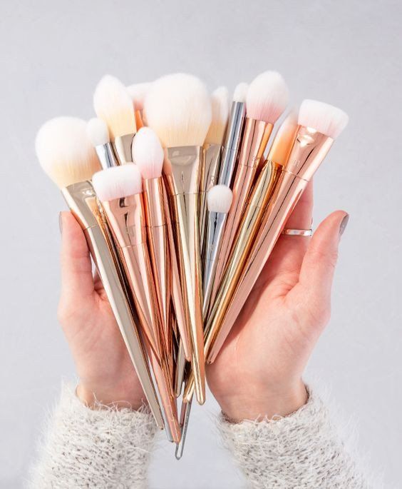 Myj pędzle do makijażu