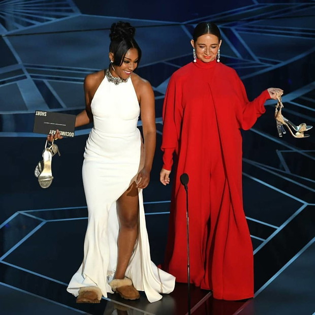 Oskary 2018: Tiffany Haddish i Mayi Rudolph weszły na scenę bez butów