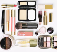 Promocja Rossman 55% na kosmetyki do makijażu