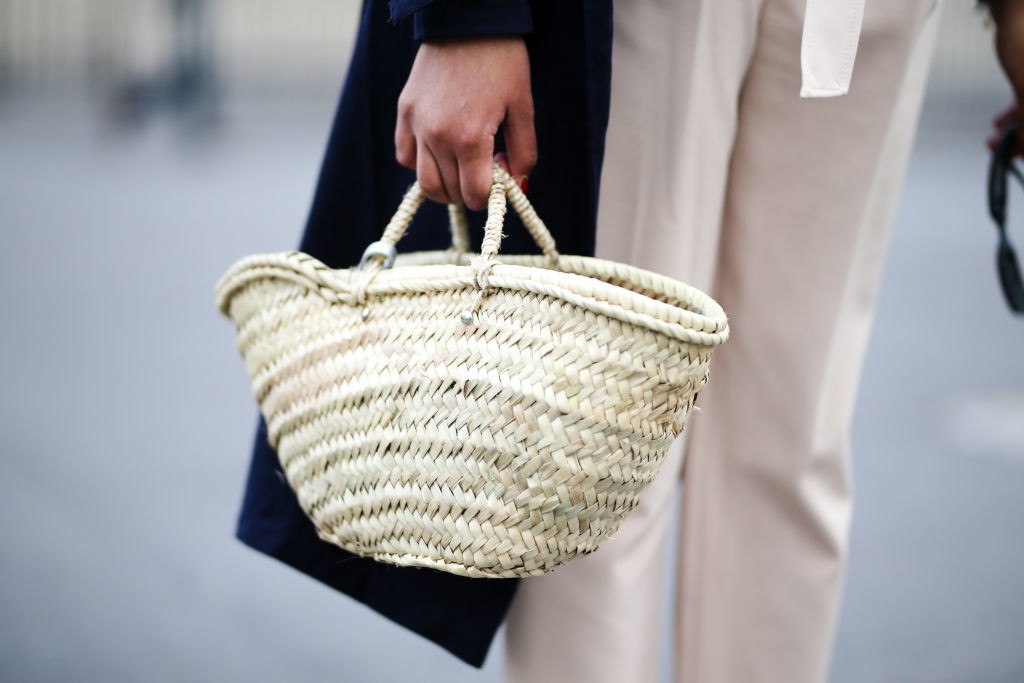 Modne koszyki wiklinowe na lato 2018