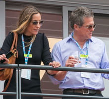 Hugh Grant wziął ślub! Kim jest Anna Eberstein?