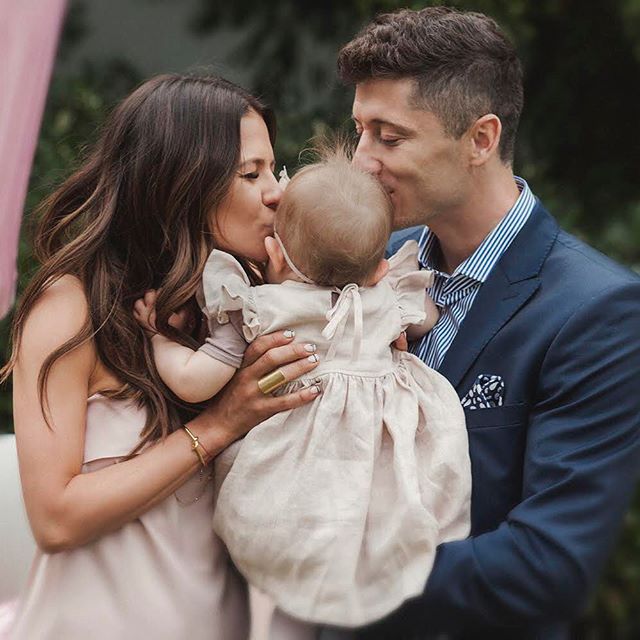 Robert Lewandowski z rodziną