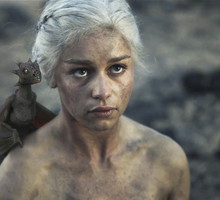 Gra o tron, Emilia Clarke