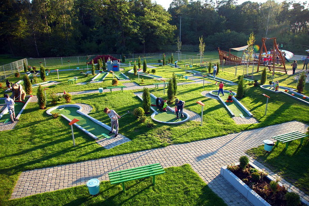 Park Rozrywki Julinek- Minigolf Cyrkowy