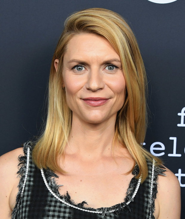 Przełożone za uchem jak u Claire Danes