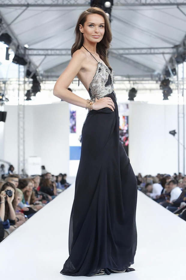 jRKev6XA2AZ7CSqI3r5yCeWQ2684J0x7_standard