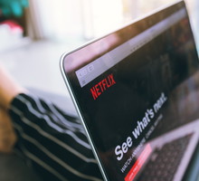Netflix wprowadza reklamy i nowy cennik