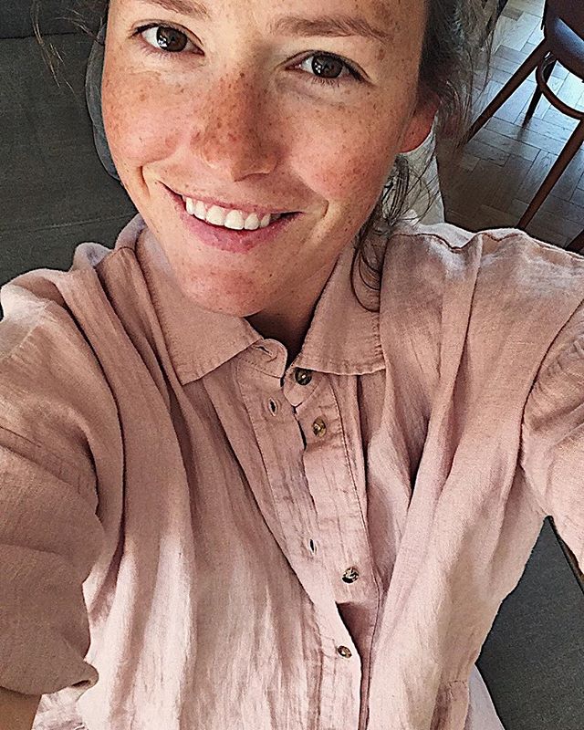 Olga Frycz z ciążowym brzuszkiem