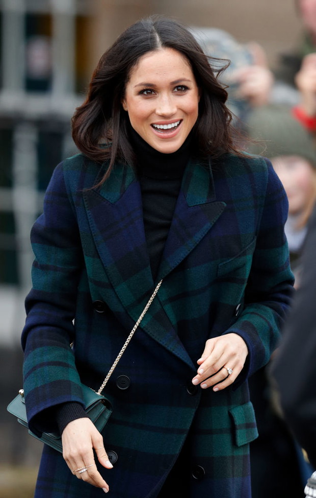 Meghan Markle z torebką Strathberry