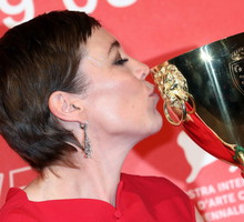 Wenecja 2018: Olivia Colman ze statuetką