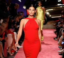 Lily Aldridge na pokazie Brandon Maxwell