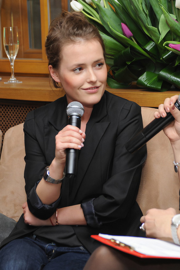 ALLONS_1087653_Olga_Frycz03