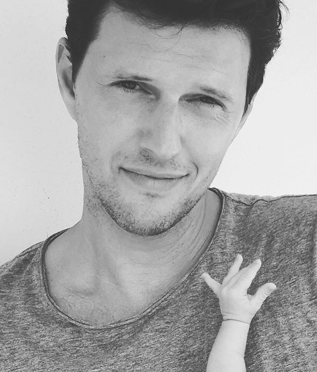 Sasha Knezevic z synkiem