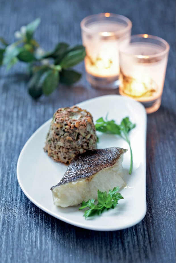 Pieczony halibut z muffinkami z kutii