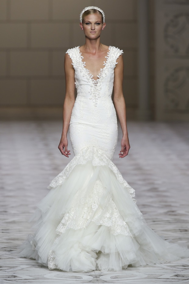 Pronovias_brd_S15_038