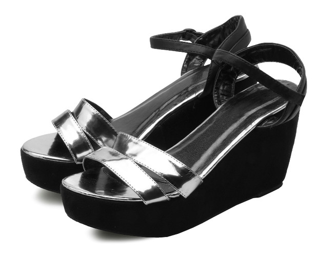 168._sanda__ki_na_koturnie_srebro_