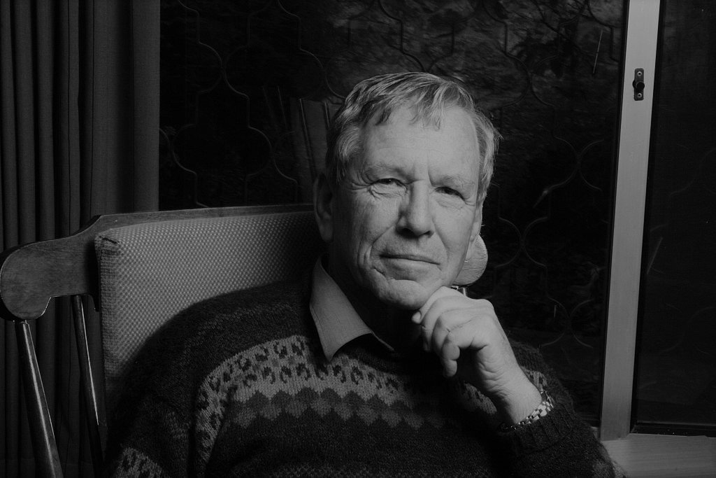Amos Oz nie żyje