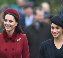 Jest więcej, niż jedna opcja, jak będzie się nazywał dziecko Meghan Markle i księcia Harry’ego. Pewne jest natomiast, że będzie nosić inne nazwisko, niż maluchy Kate Middleton i księcia Williama.