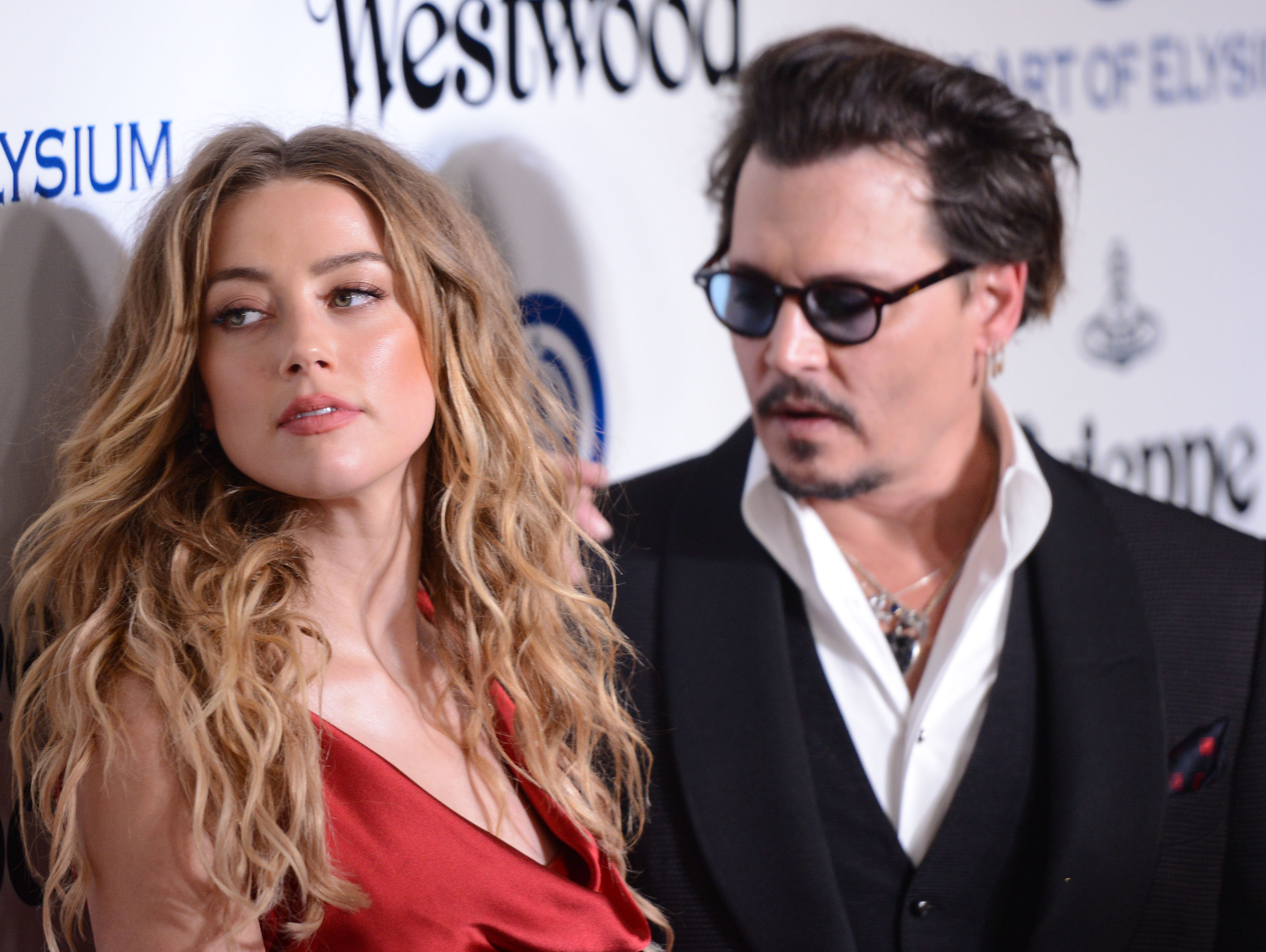 "Bałam się tego potwora" Amber Heard o Johnnym Deppie