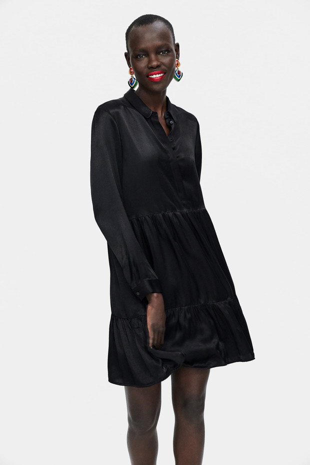 Czarna sukienka; 139 zł