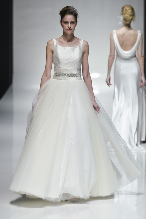 Ivory_and_Co_brd_S15_016