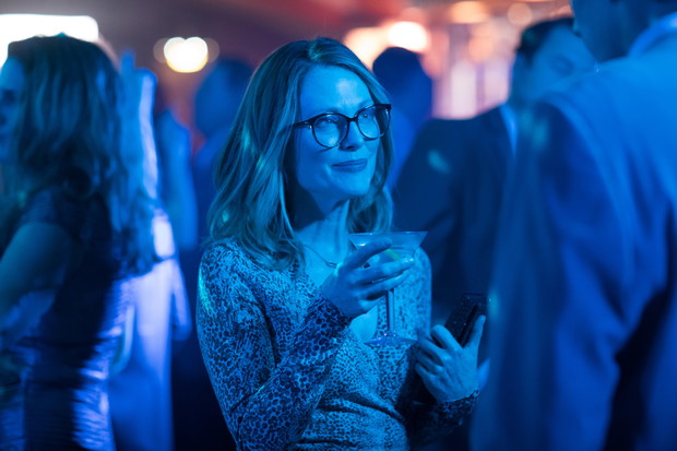Kadr z filmu Gloria Bell z Julianne Moore