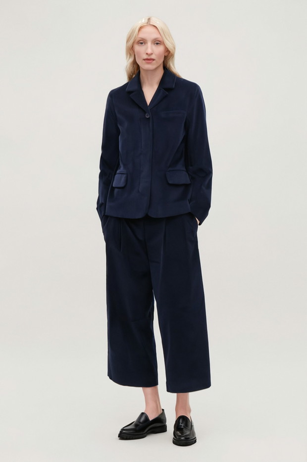 Sztruksowa marynarka COS, 270 zł