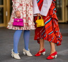 Małe torebki: trendy moda wiosna 2019