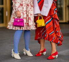 Małe torebki: trendy moda wiosna 2019