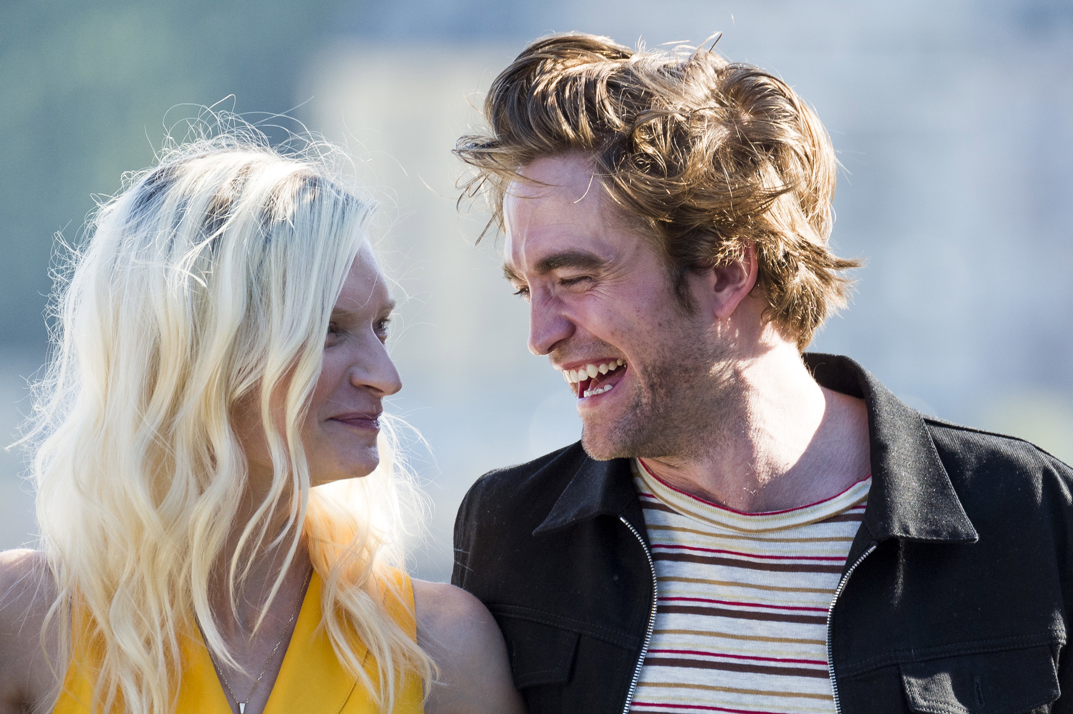 Agata Buzek u boku Roberta Pattisona w produkcji „High Life”