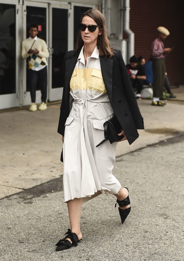 Beże i brązy: trendy moda wiosna 2019